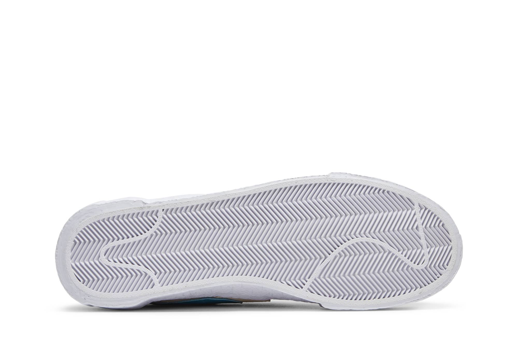 KAWS x sacai x Nike Blazer Low 'Reed' DM7901-200 - Image 4
